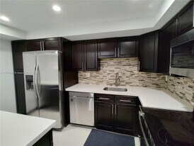 20840 San Simeon Way in Miami, FL - Building Photo