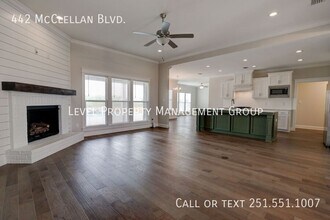 442 McClellan Blvd in Fairhope, AL - Building Photo - Building Photo