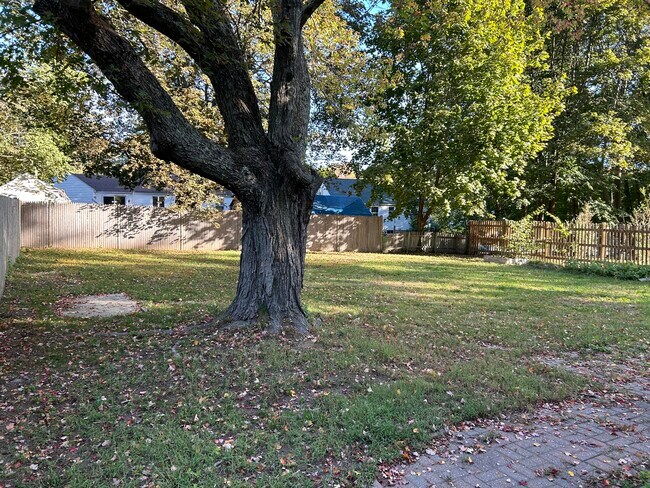 189 Colonial Dr in Portsmouth, NH - Building Photo - Building Photo