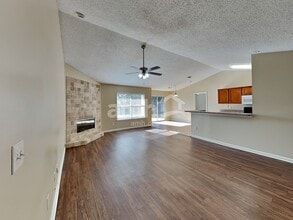 3389 Westfield Dr in Green Cove Springs, FL - Foto de edificio - Building Photo