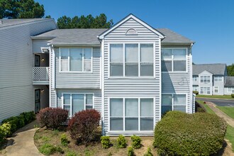 Stone Ridge at Germantown Falls in Memphis, TN - Building Photo - Building Photo