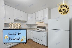 616 Moore St in Garland, TX - Building Photo