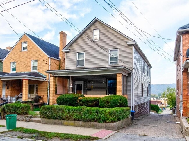 property at 1207 Beaver Rd