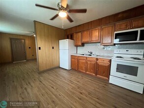 442 Avenue F in Moore Haven, FL - Building Photo - Building Photo