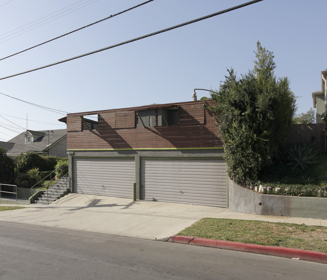 925 Manzanita St in Los Angeles, CA - Building Photo - Building Photo