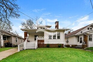 306 E Virginia Ave in Peoria, IL - Building Photo