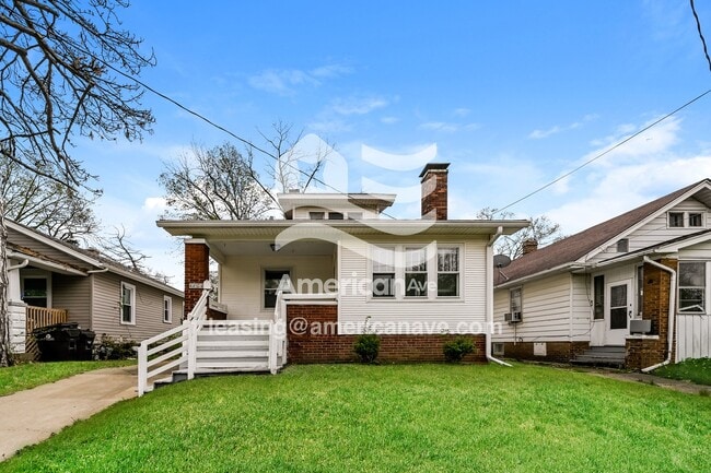 property at 306 E Virginia Ave