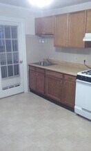 15 Bemis Rd, Unit #6 in Wellesley, MA - Foto de edificio - Building Photo
