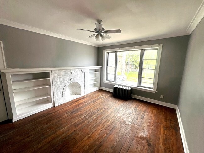 351 W 120th St in Chicago, IL - Building Photo - Building Photo