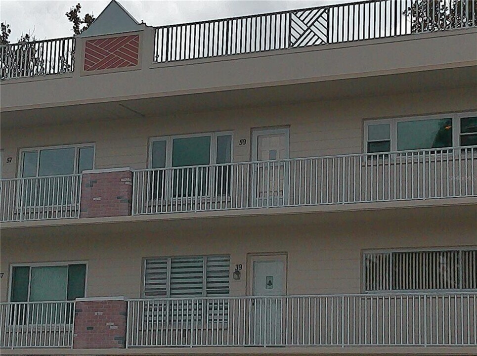 2263 Americus Blvd E in Clearwater, FL - Building Photo