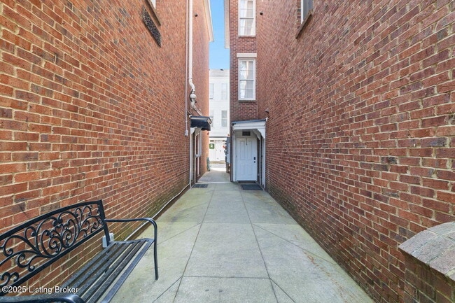 10603 Norton Commons Walk in Prospect, KY - Building Photo - Building Photo