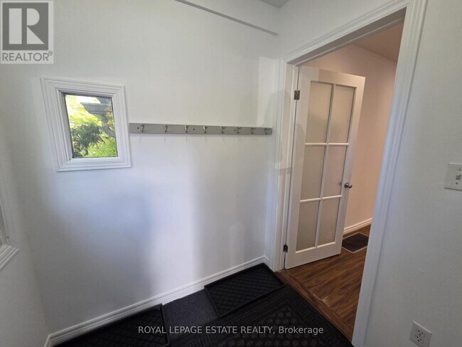 19 Orley Ave in Toronto, ON - Building Photo - Building Photo