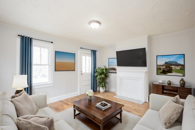 486 Hammond Dr in Griffin, GA - Building Photo - Building Photo