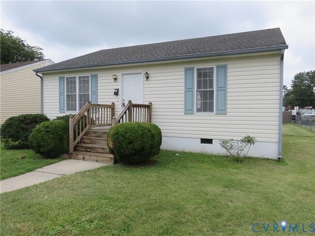 property at 101 N Mapleleaf Ave