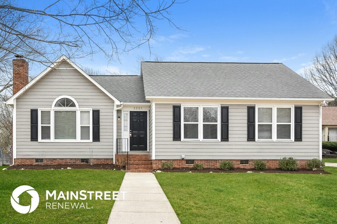 3201 High View Cir in Greensboro, NC - Building Photo