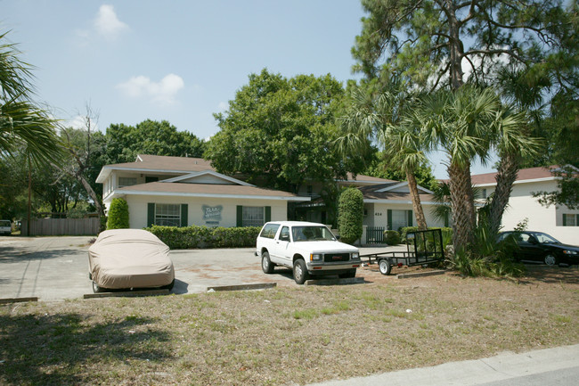 424 75th Ave N in St. Petersburg, FL - Building Photo - Building Photo