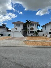 16620 SW 141st Ct in Miami, FL - Building Photo - Building Photo