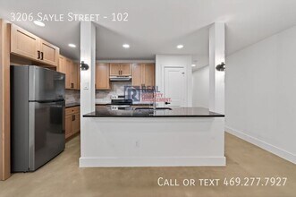 3206 Sayle St in Greenville, TX - Building Photo - Building Photo