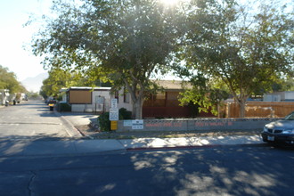 Walnut Mobile Home Park in Las Vegas, NV - Building Photo - Building Photo