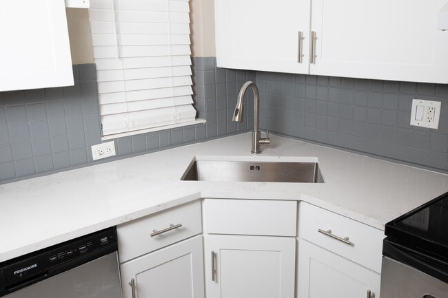 2738 Carambola Cir S