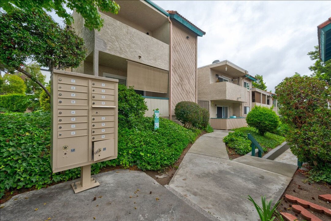 3435 Capalina Rd in San Marcos, CA - Building Photo