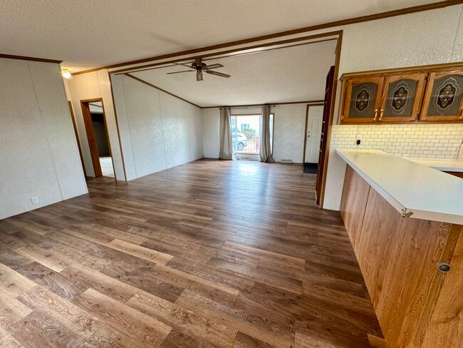 14401 134th Ave W in Taylor Ridge, IL - Foto de edificio - Building Photo