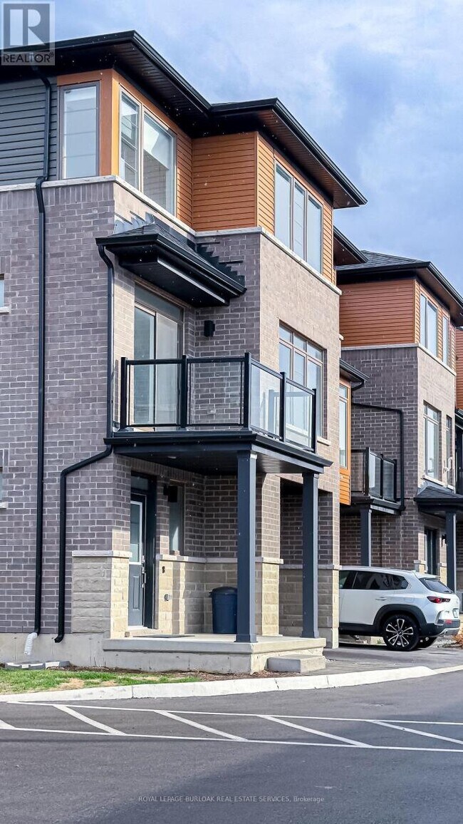 61-61 Soho St in Hamilton, ON - Building Photo - Building Photo