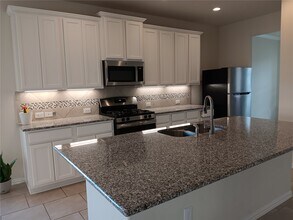 24722 Lake Basin Ct in Katy, TX - Building Photo - Building Photo