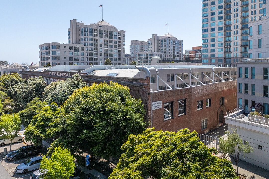 Oriental Warehouse Lofts in San Francisco, CA - Building Photo