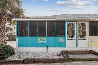 11 Izlar Ave in Tybee Island, GA - Building Photo - Building Photo