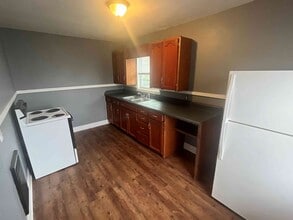 817 Moulton St E, Unit B in Decatur, AL - Foto de edificio - Building Photo