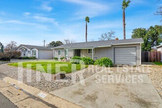 1309 Shadowglen Rd in Sacramento, CA - Building Photo - Building Photo