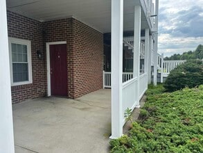 210 Weeping Willow Ln in Bridgewater, VA - Building Photo - Building Photo