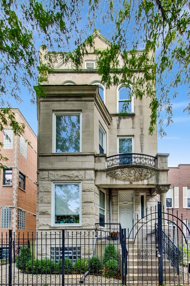 1451 N Maplewood Ave