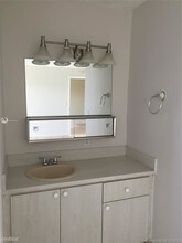 1480 W 46th St in Hialeah, FL - Building Photo - Building Photo