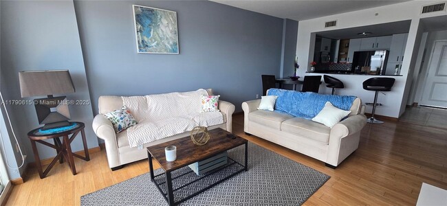 property at 7900 Harbor Island Dr