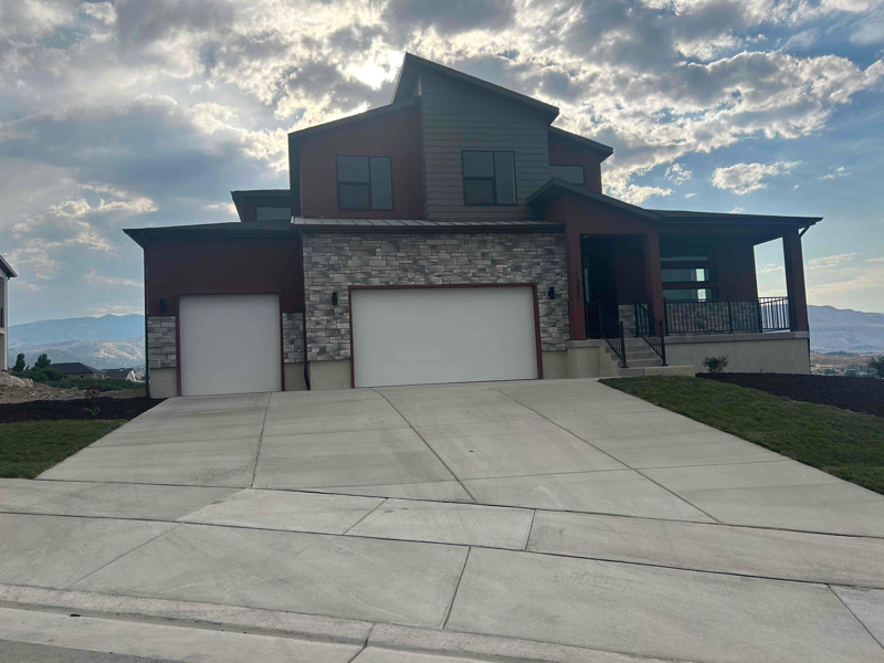 14432 S Johnson Vis Cir in Herriman, UT - Foto de edificio