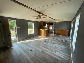 122 Autumn Ln in Shenandoah, VA - Foto de edificio - Building Photo