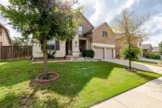 204 Lady Bird Ln in Georgetown, TX - Building Photo - Building Photo