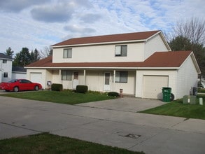 4345 W Water St in Port Huron, MI - Foto de edificio - Building Photo