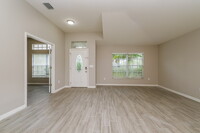 6608 Brighton Park Dr in Apollo Beach, FL - Building Photo - Building Photo