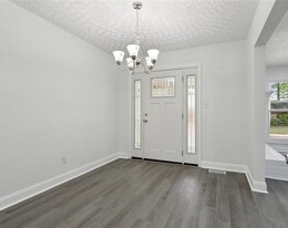 22 Green Ct in Newport News, VA - Building Photo