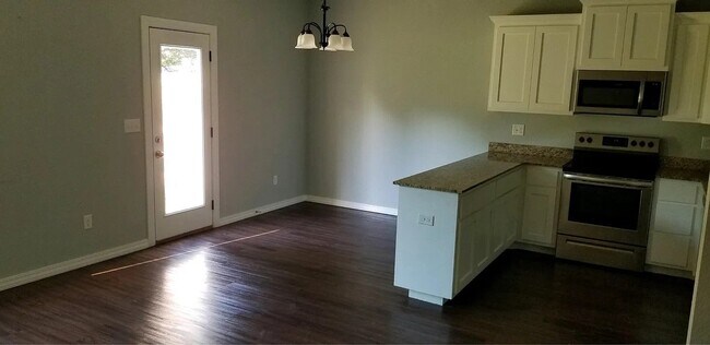 832 Baker St NW in Gravette, AR - Building Photo - Building Photo