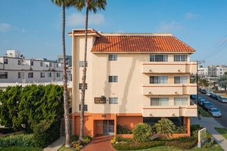 Lido Apartments - 4280 Lindblade Dr in Los Angeles, CA - Foto de edificio - Building Photo