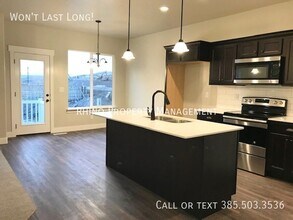 249 Eaglewood Dr in Saratoga Springs, UT - Building Photo - Building Photo