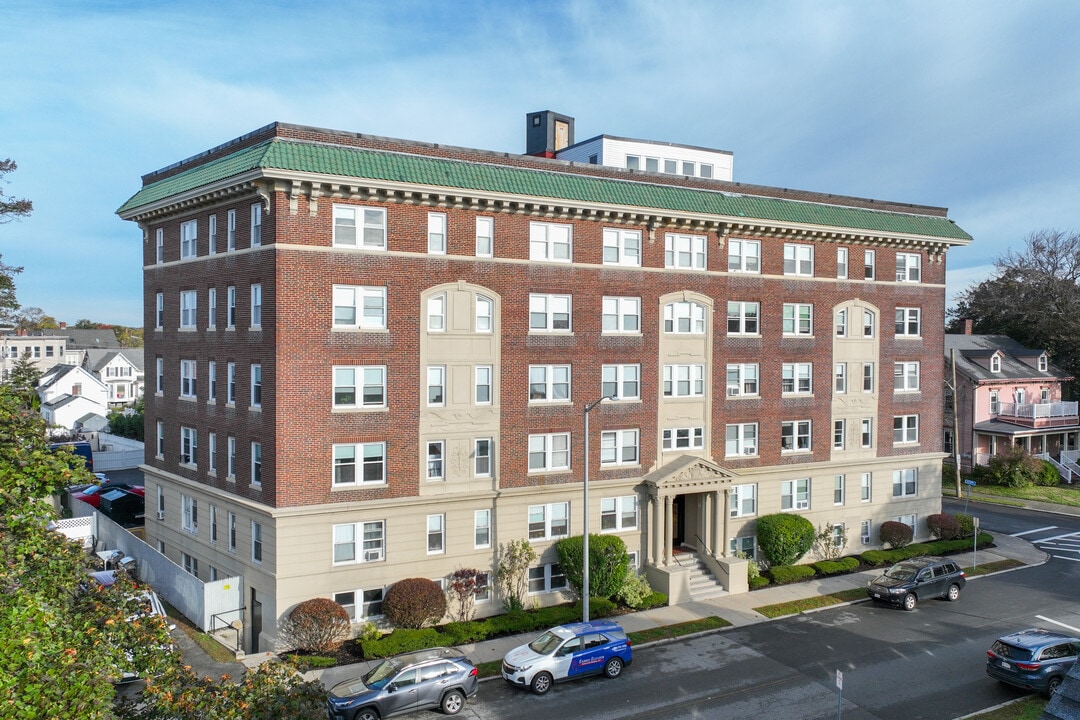 175 Ocean St in Lynn, MA - Building Photo