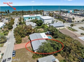 121 3rd Ave in Indialantic, FL - Building Photo - Building Photo