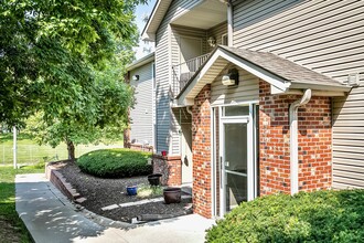 Deer Park in Council Bluffs, IA - Foto de edificio - Building Photo