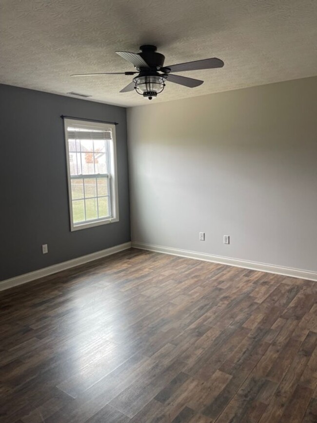 1407 Calgary Way in Bowling Green, KY - Building Photo - Building Photo