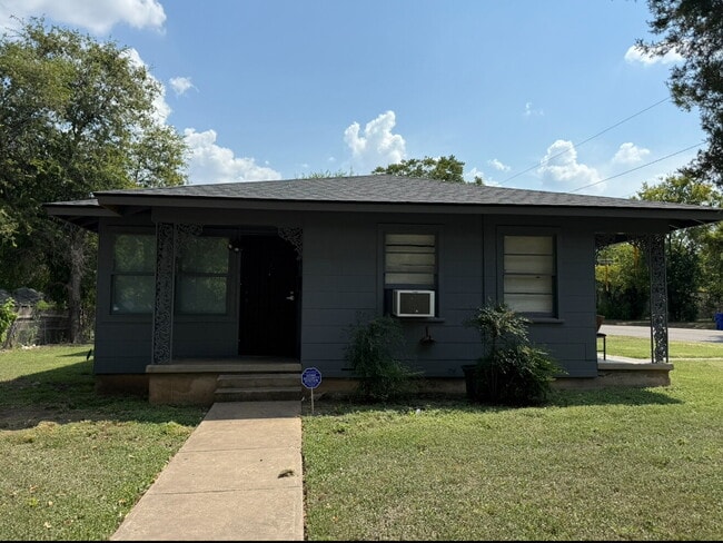property at 3828 Colcord Ave